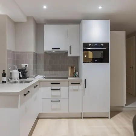 Haya Seaview - The Pier Haag